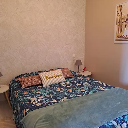 Petit La Vigne Est Belle - 2 Etoiles- Sud Charente Διαμέρισμα Lagarde-sur-le-Ne