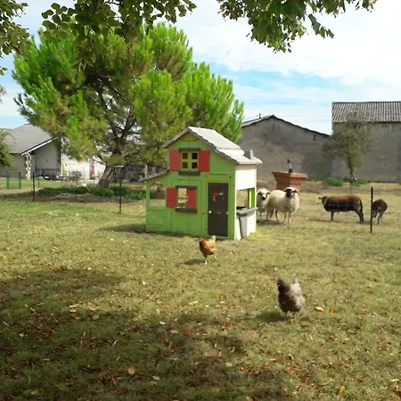 Petit La Vigne Est Belle - 2 Etoiles- Sud Charente Διαμέρισμα *